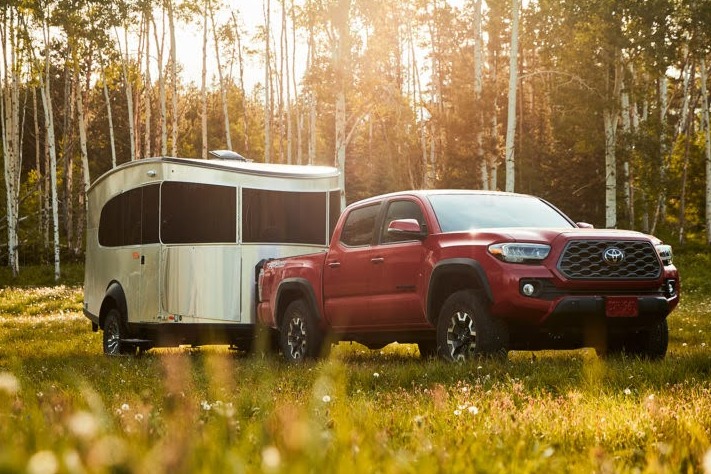 Roulotte Airstream Basecamp 16