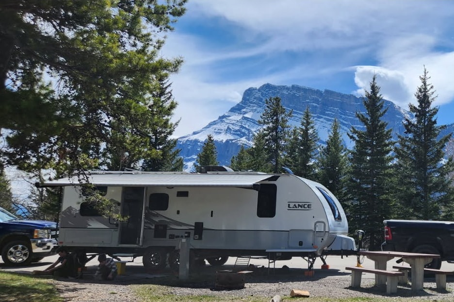 4 seasons - Family Travel Trailer 2021(Pet Friendly)