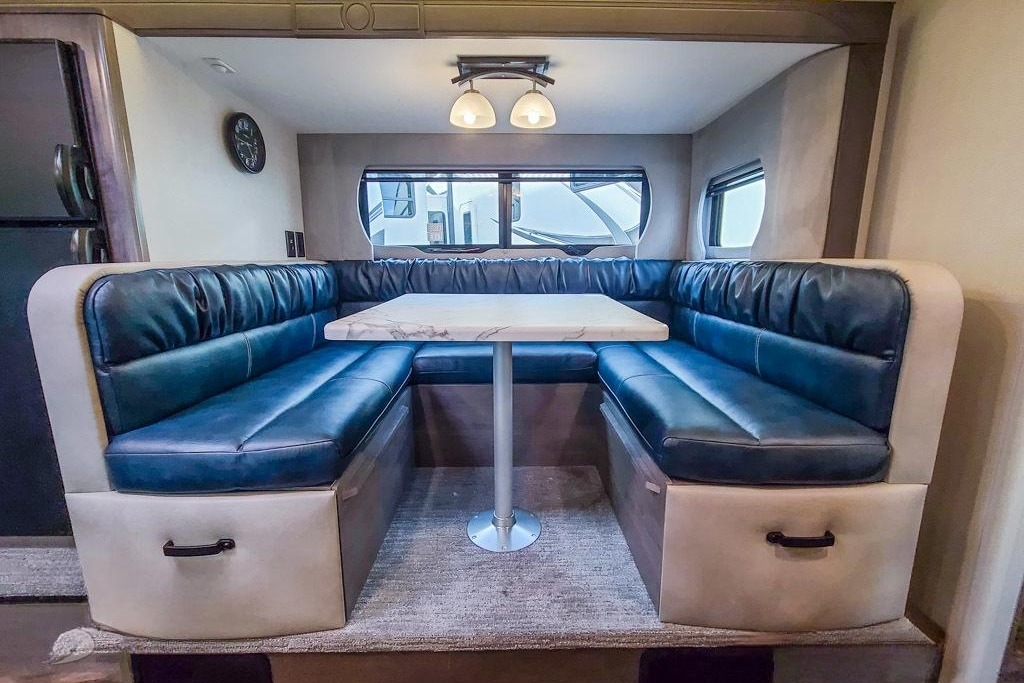 4 seasons - Family Travel Trailer 2021(Pet Friendly)