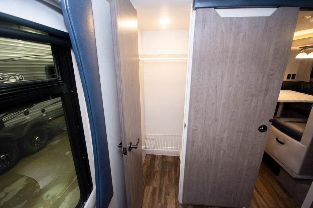 4 seasons - Family Travel Trailer 2021(Pet Friendly)