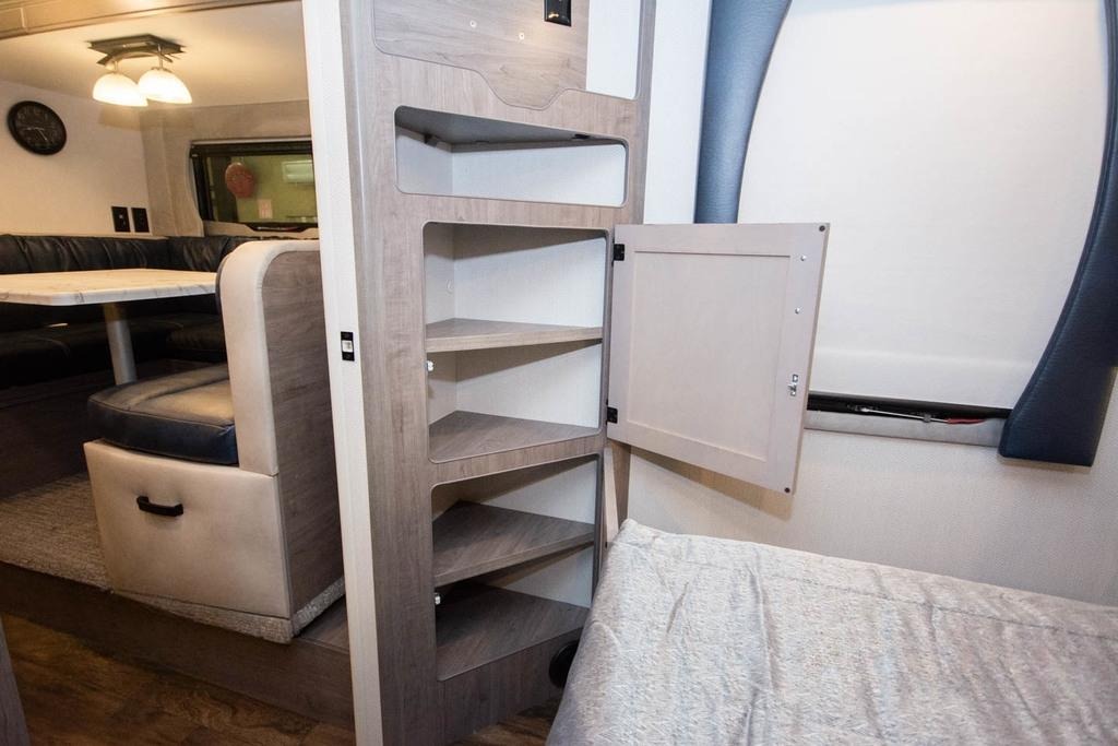 4 seasons - Family Travel Trailer 2021(Pet Friendly)