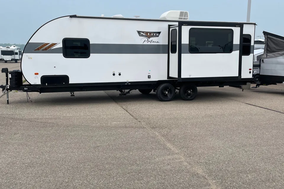 Eric's Forest River 24RLXLX Travel Trailer