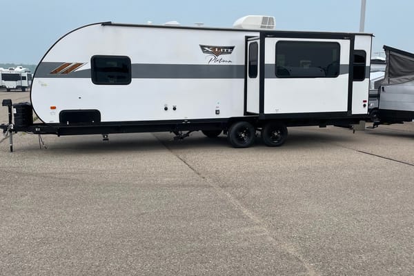 Eric's Forest River 24RLXLX Travel Trailer