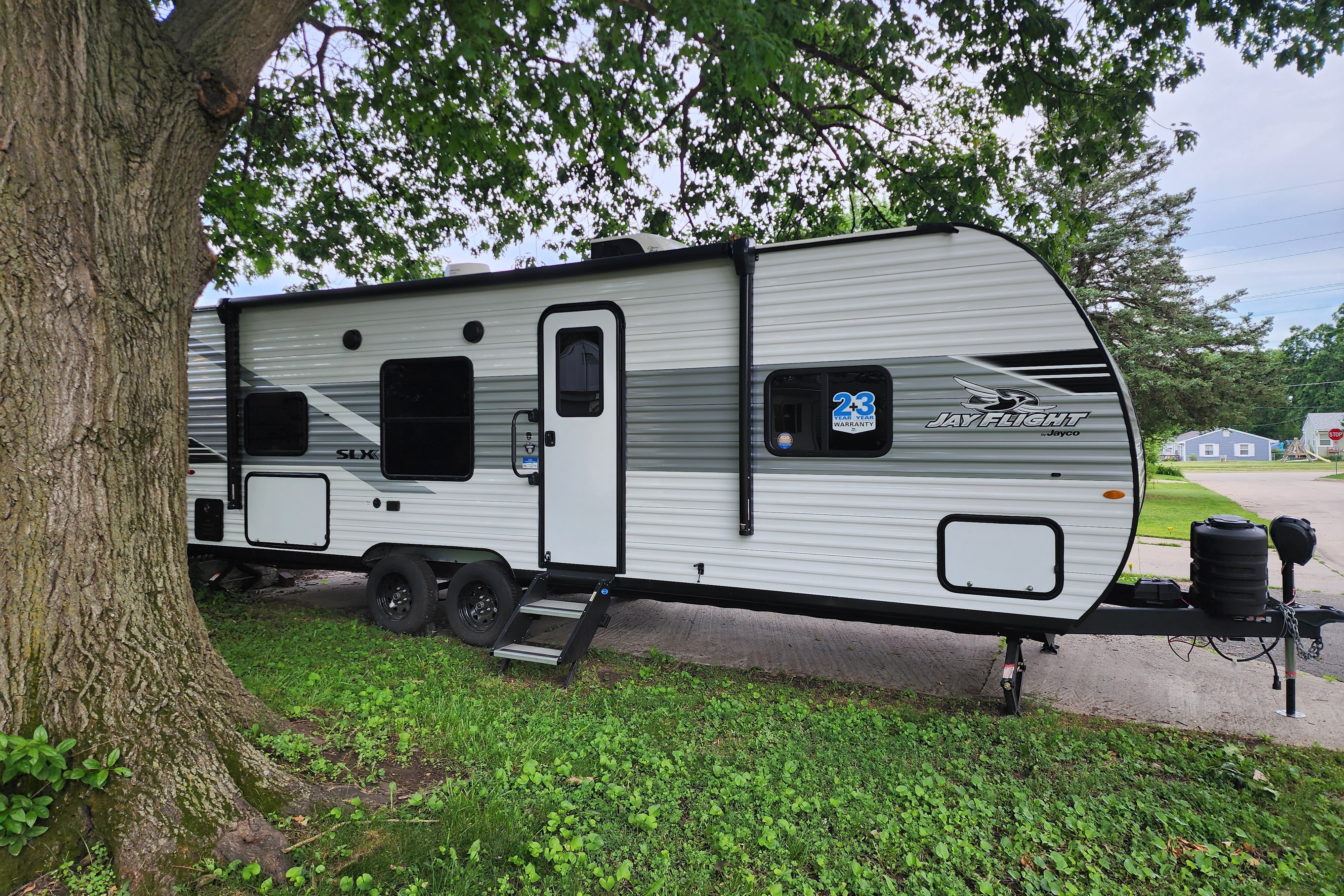 Frosty Dinghy's 2026 Jayco SLX Flight Travel Trailer