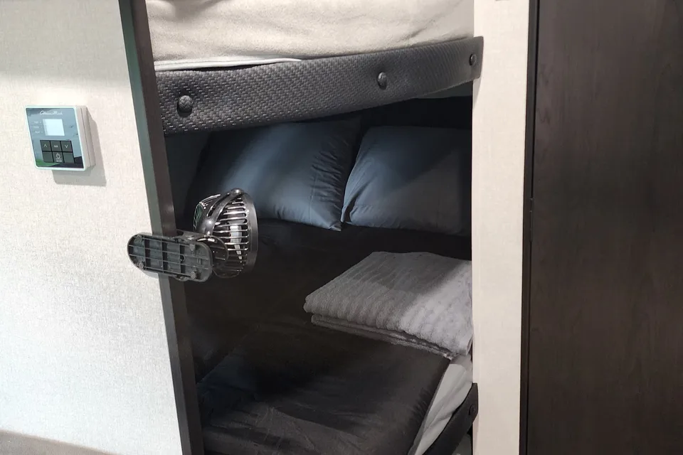 Frosty Dinghy's 2026 Jayco SLX Flight Travel Trailer