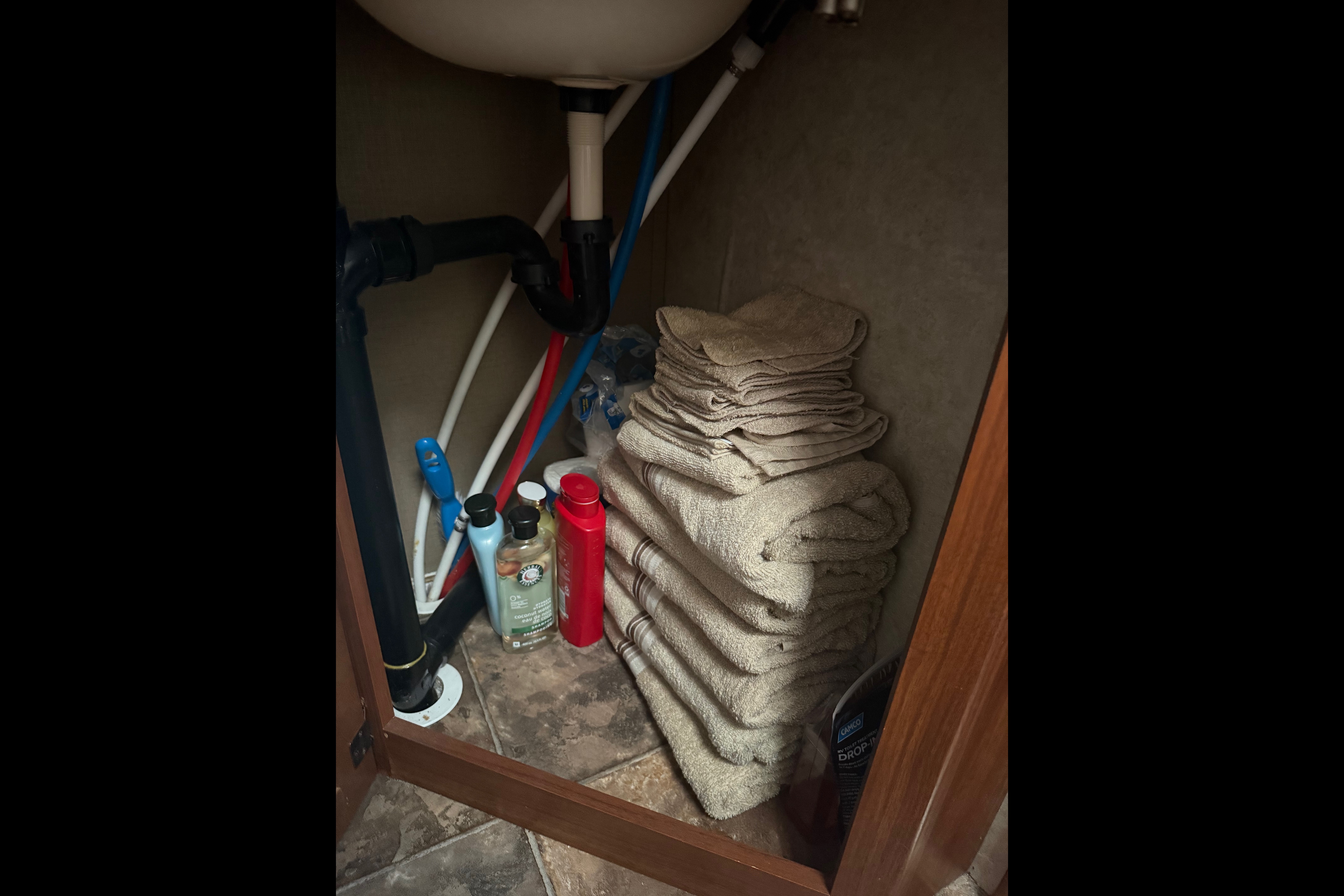 Laura's cozy Keystone Cougar Travel Trailer