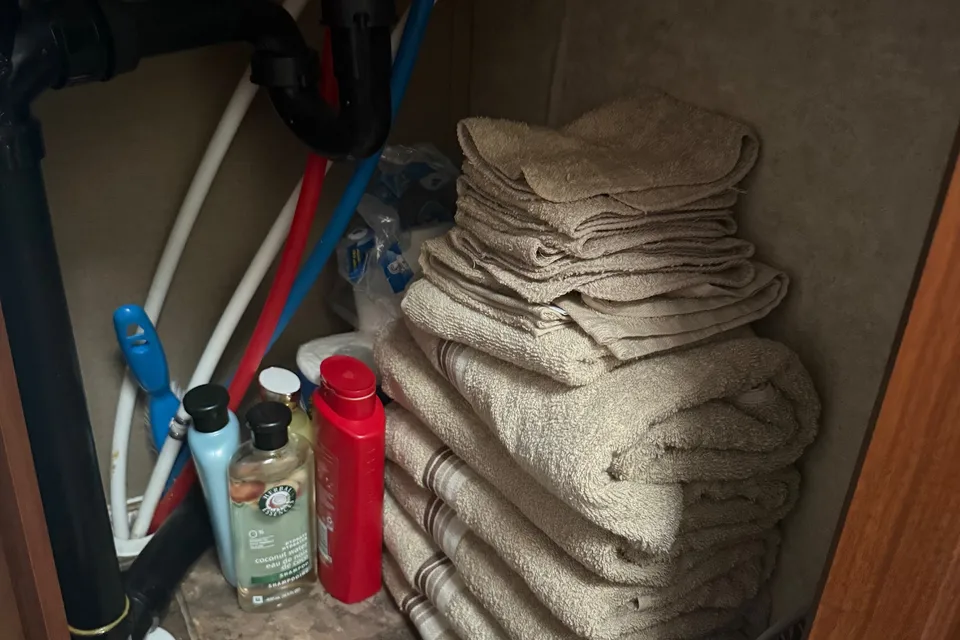 Laura's cozy Keystone Cougar Travel Trailer