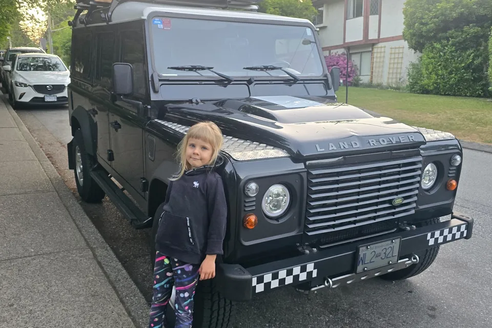 Land Rover Defender 110 Puma Campervan