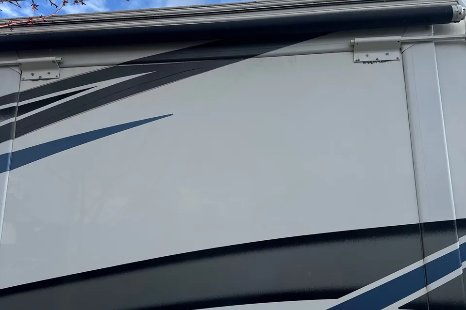 Mohammed's Thor Motor Coach Four winds Class C