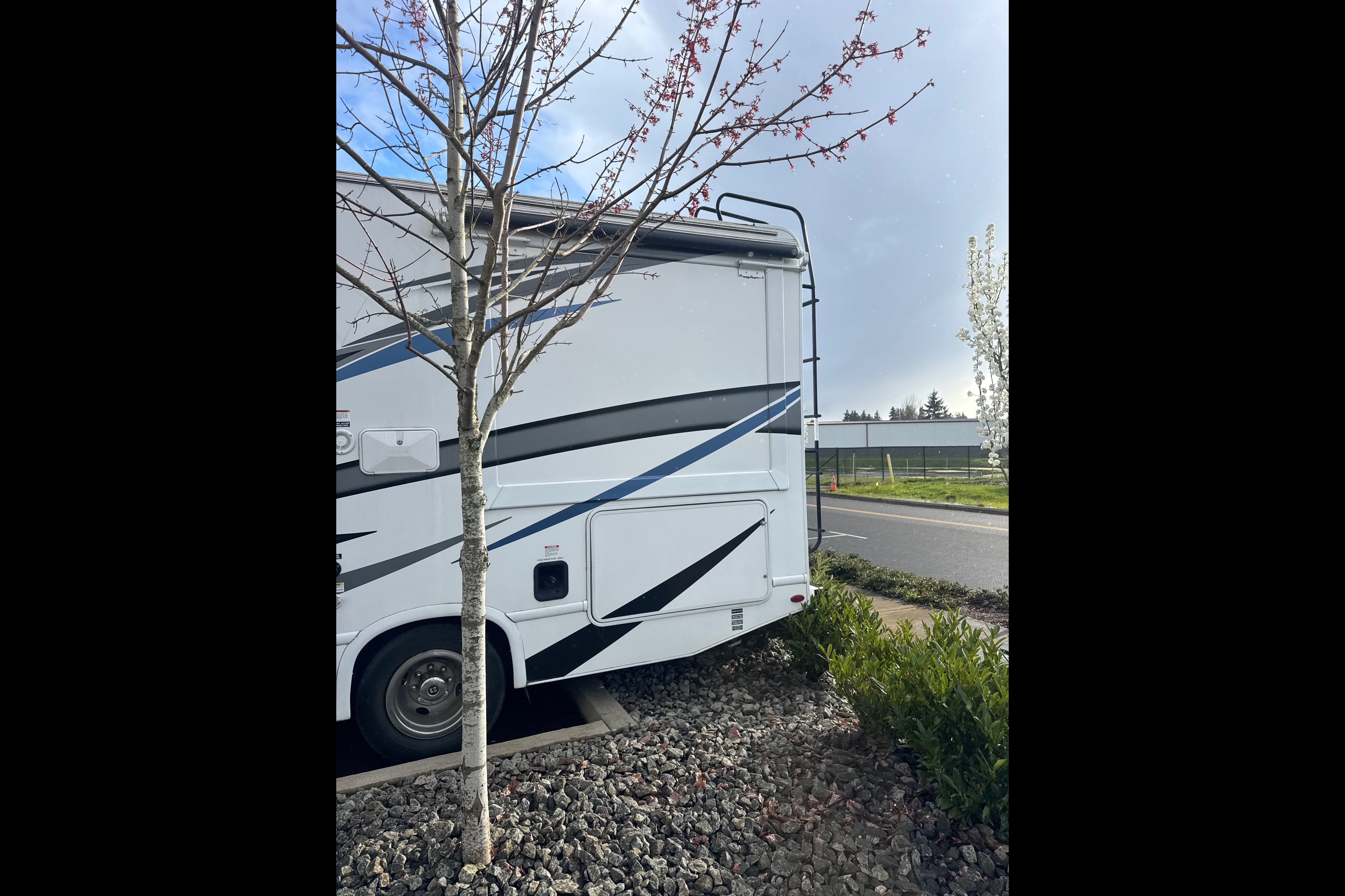 Mohammed's Thor Motor Coach Four winds Class C