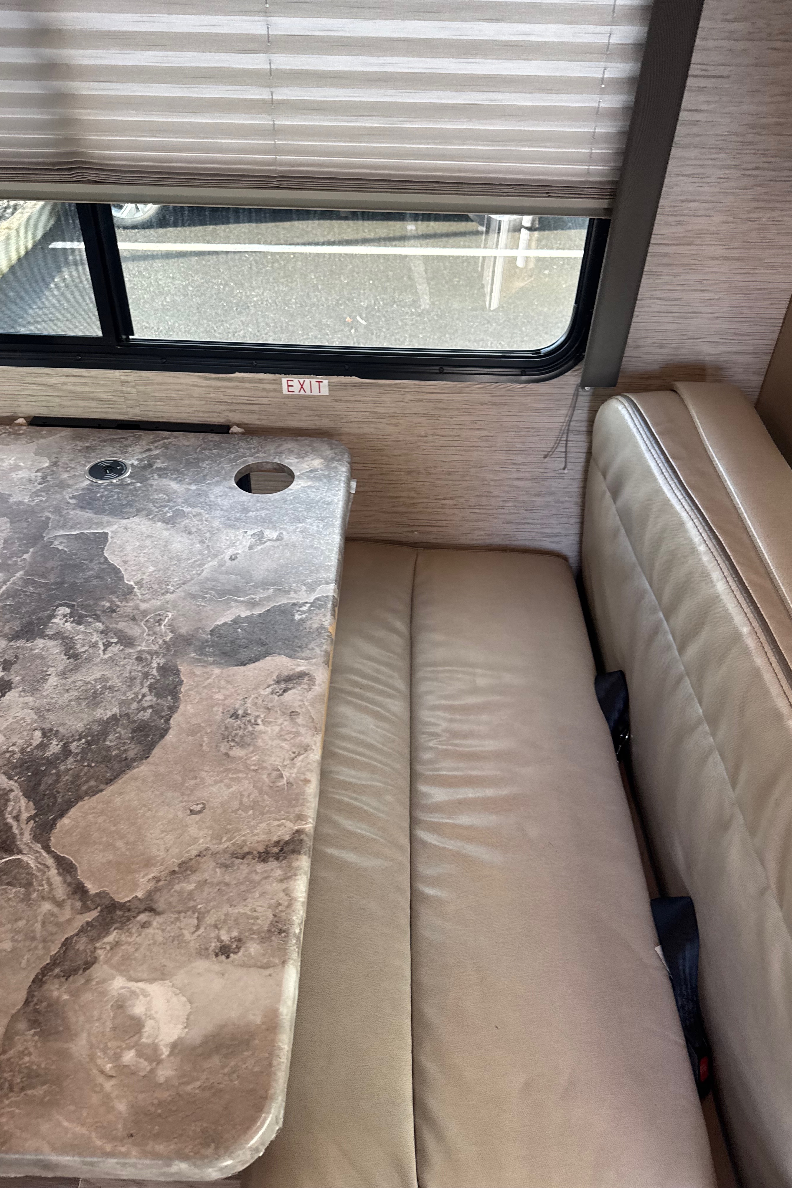 Mohammed's Thor Motor Coach Four winds Class C