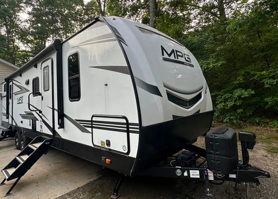 Cruiser RV MPG Ultra Lite 3100 BH Travel Trailer