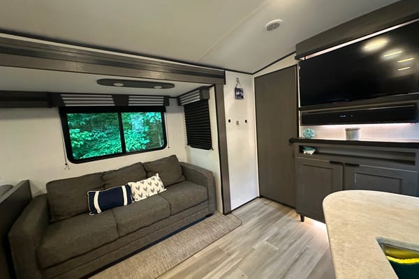 Cruiser RV MPG Ultra Lite 3100 BH Travel Trailer