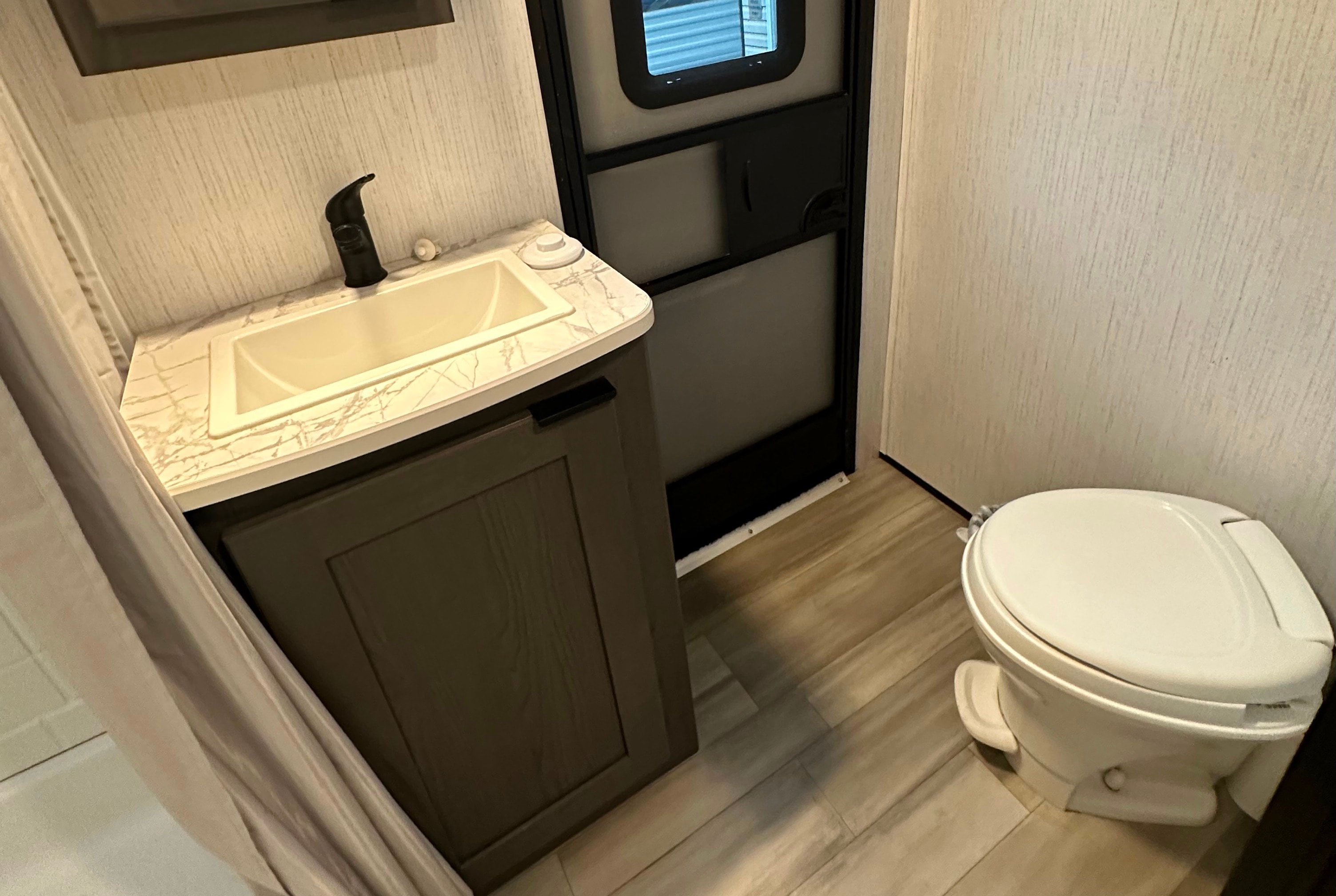 Cruiser RV MPG Ultra Lite 3100 BH Travel Trailer