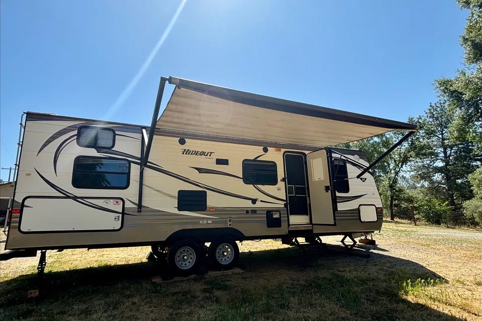 Jessica's Keystone Hideout Travel Trailer