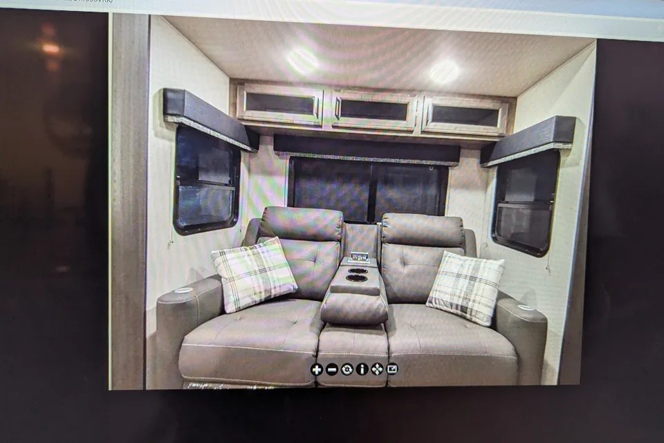 Sandra's Venture RV SportsTrek Travel Trailer