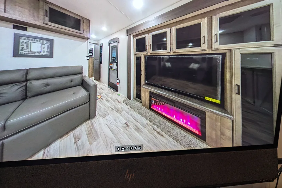 Sandra's Venture RV SportsTrek Travel Trailer
