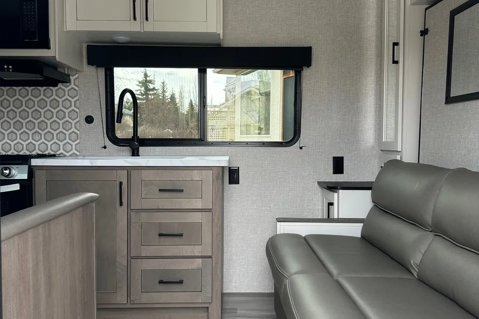 Lisa's Highland Ridge RV Open Range Travel Trailer 20MB