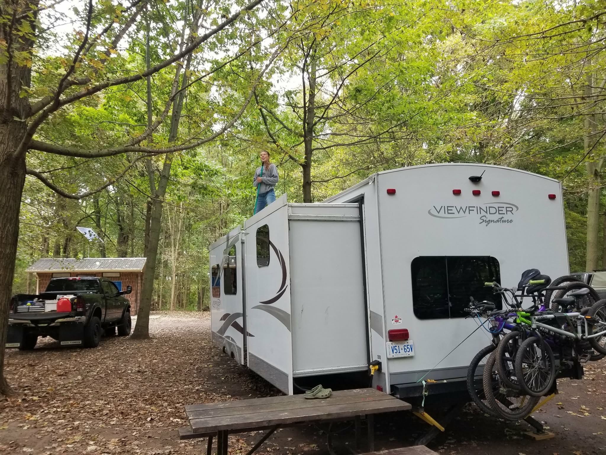 Cedar & Stone 32’ Viewfinder RV VS32KIBH Travel Trailer