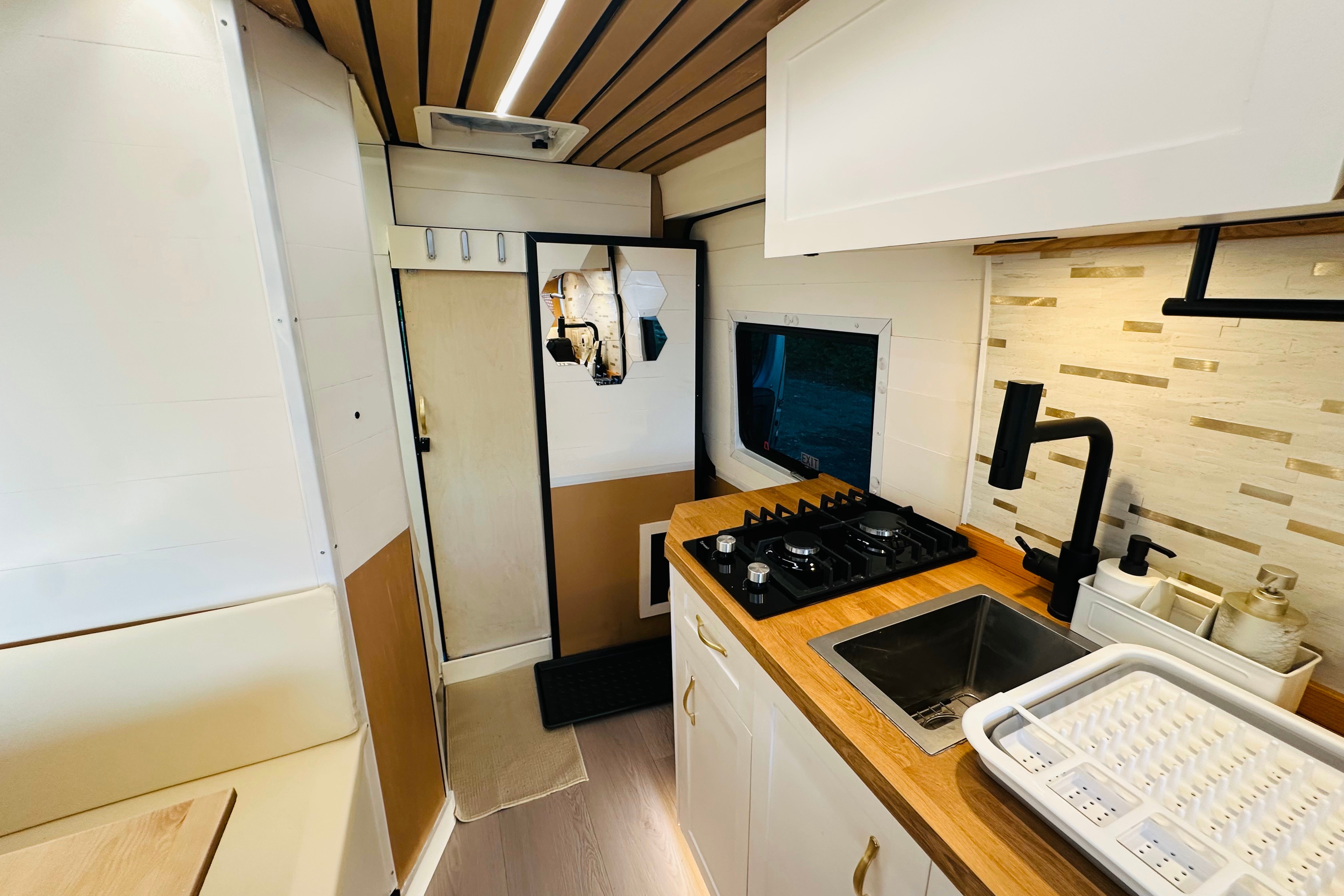 Millie - 2016 Promaster 3500 Campervan Extended/High Roof Off The Gird