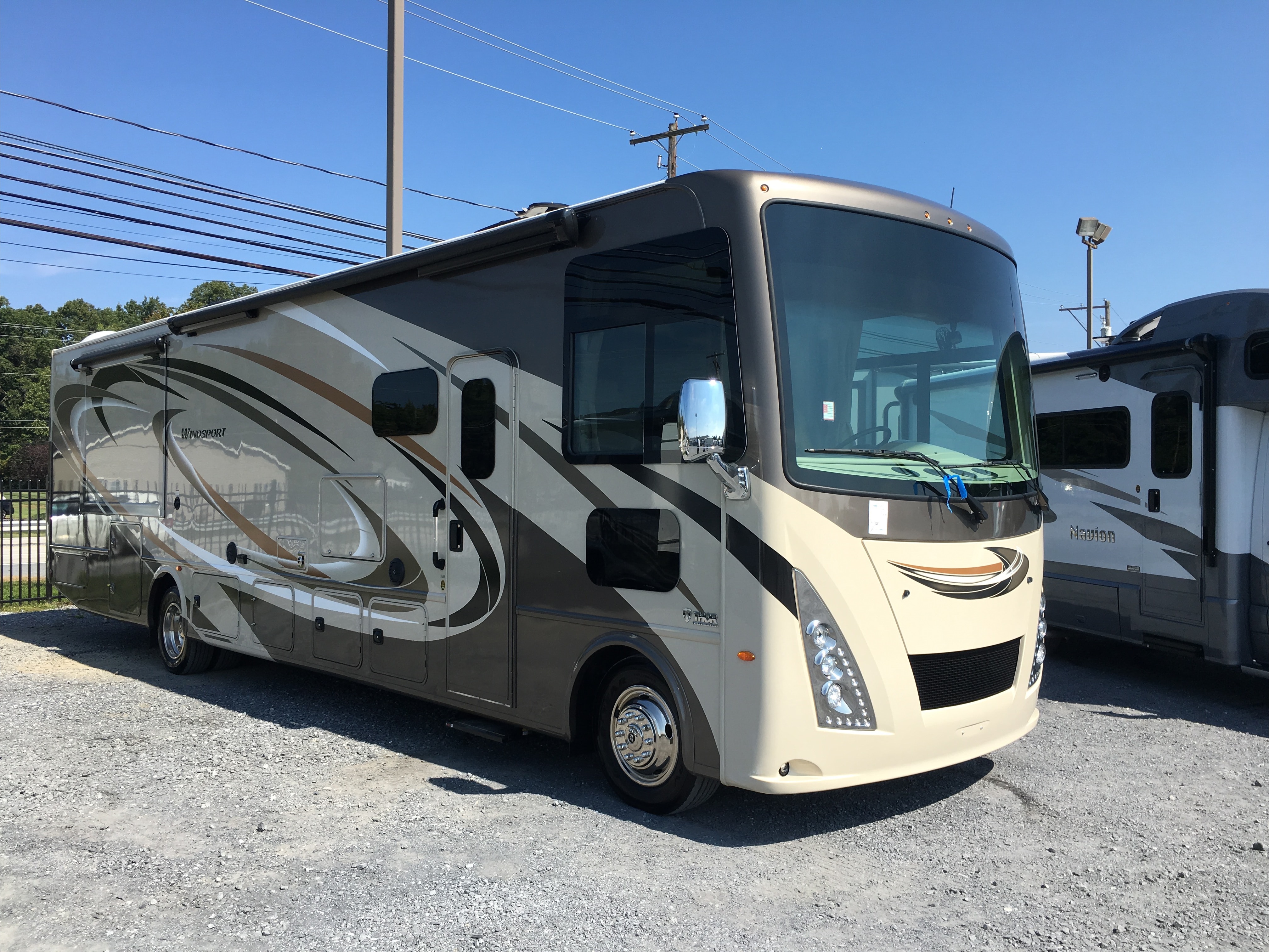 gary's Thor Motor Coach Windsport Class A