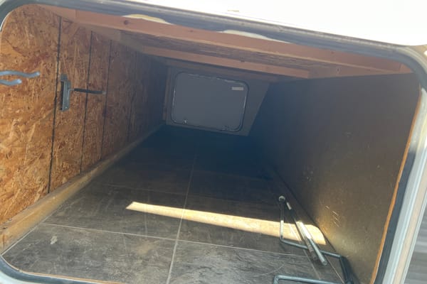 26 Feet of Vacation!! Half-Ton Towable • Sleeps 9 • Upgraded Comfort • Pet Friendly