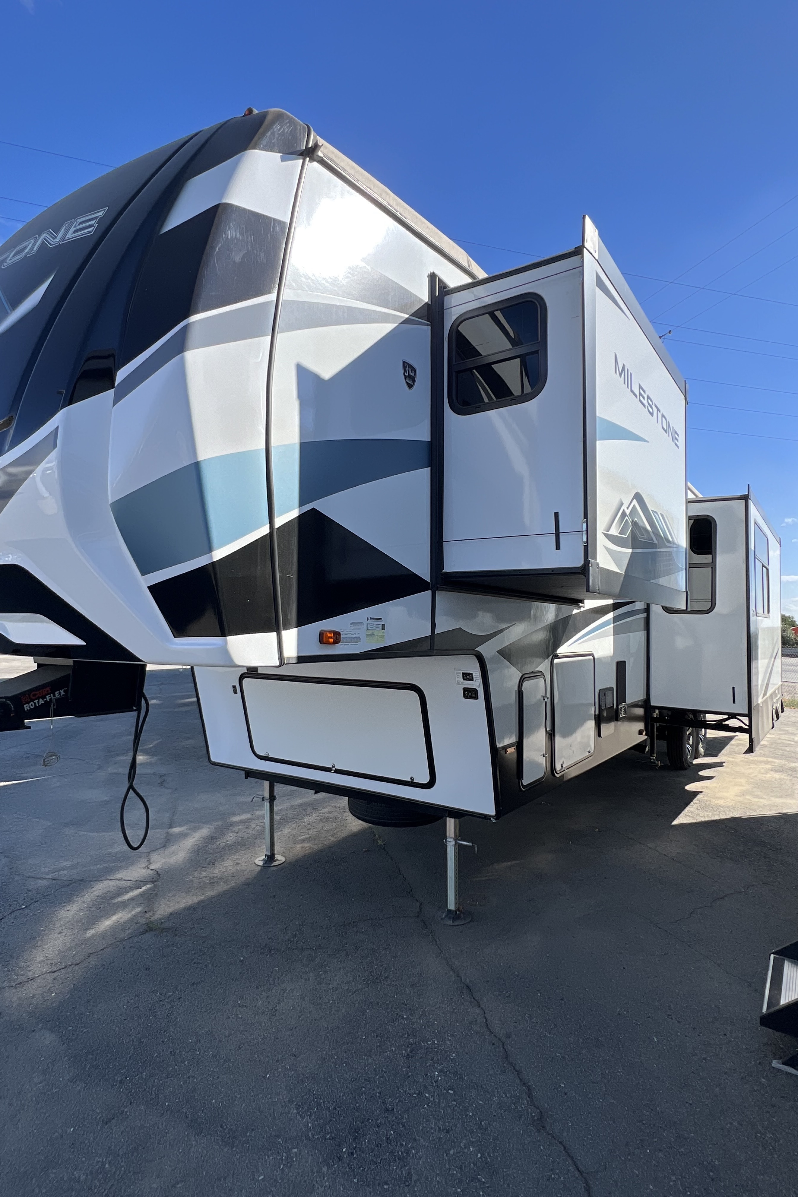 Alejandro's Heartland Milestone Fifth Wheel