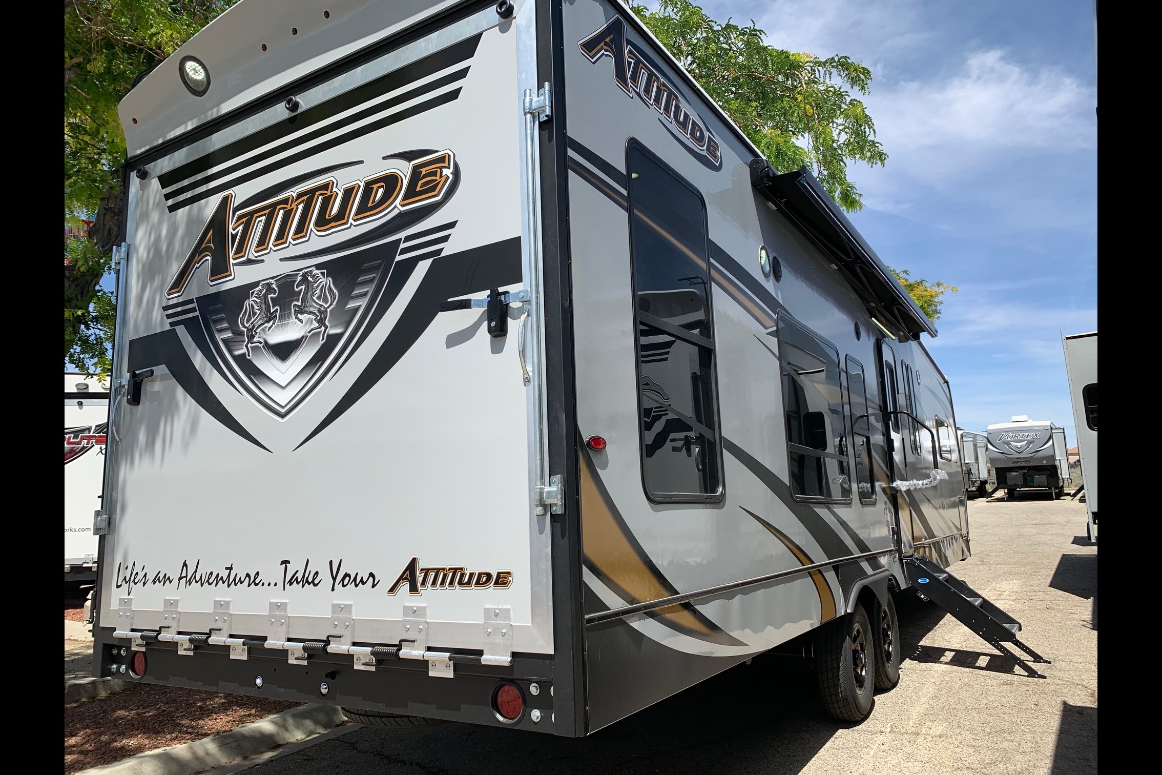 J&M Rentals ,Eclipse RV Attitude 28IBG Toy Hauler