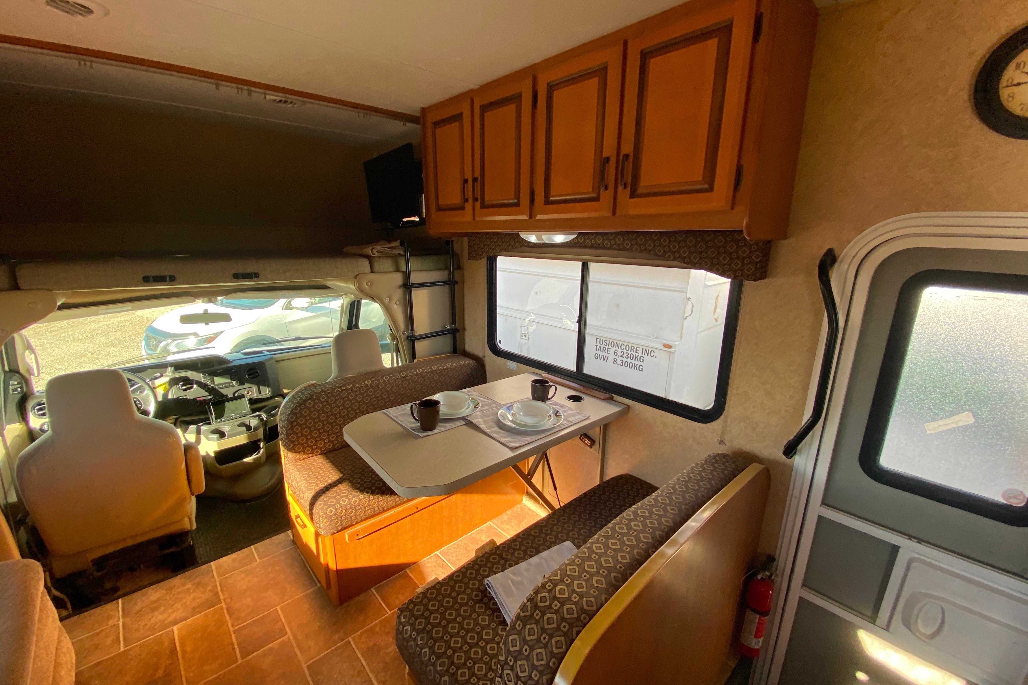 RV4RENT Cutaway Stress of Vacationing