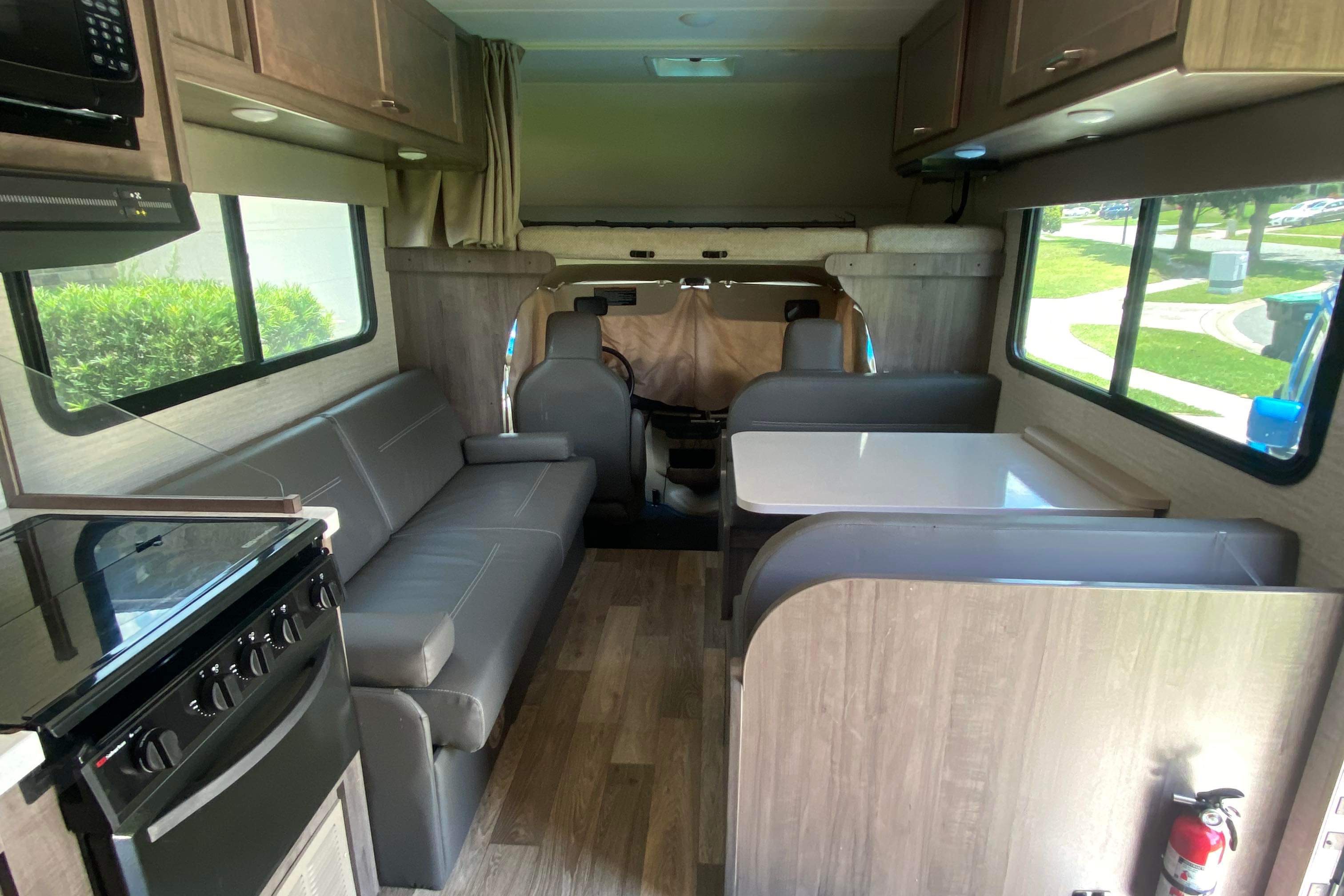 Jacques' Winnebago Minnie Winnie 25b 2020