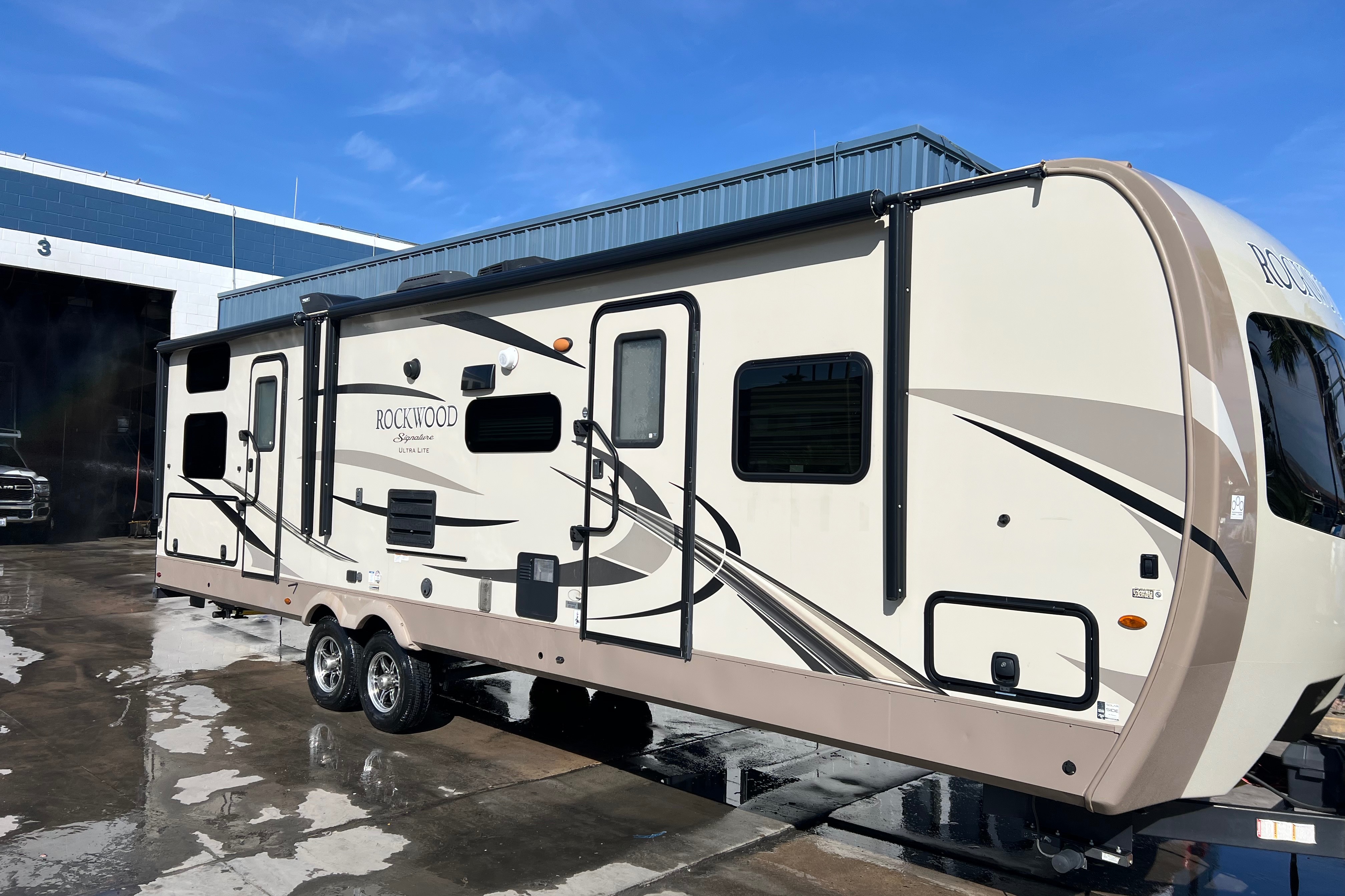Let’s go Camping ! With our 2019 Forest River Rockwood 8311WS Travel Trailer