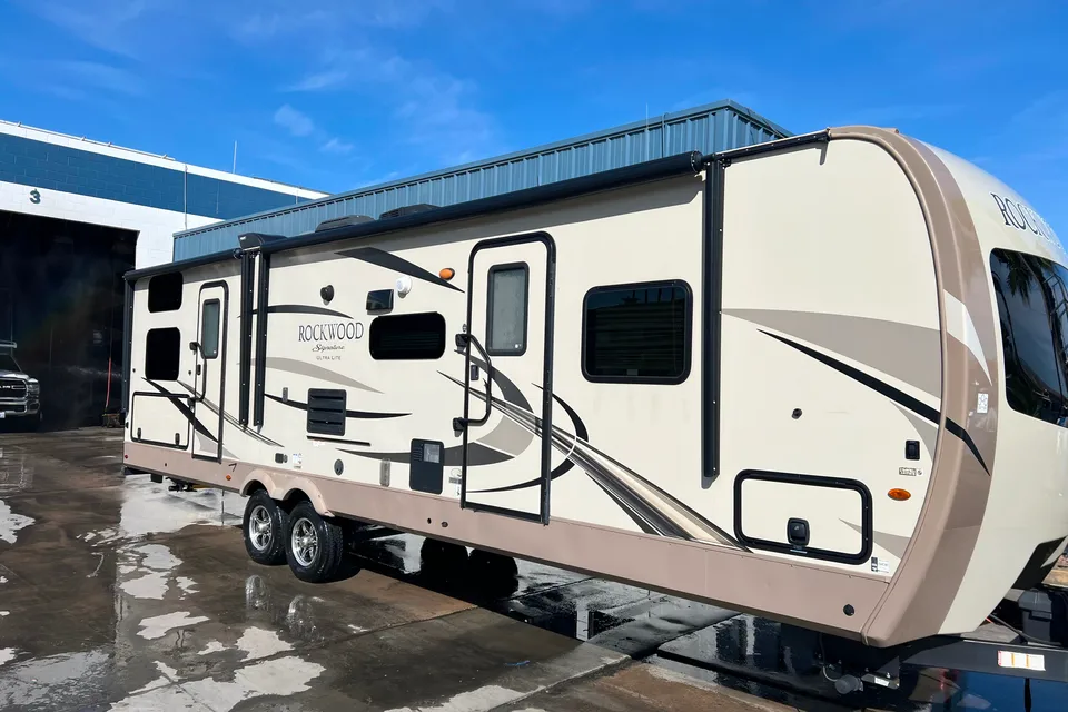 Let’s go Camping ! With our 2019 Forest River Rockwood 8311WS Travel Trailer