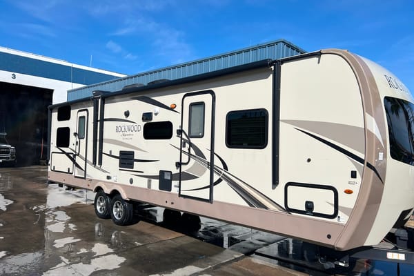 Let’s go Camping ! With our 2019 Forest River Rockwood 8311WS Travel Trailer