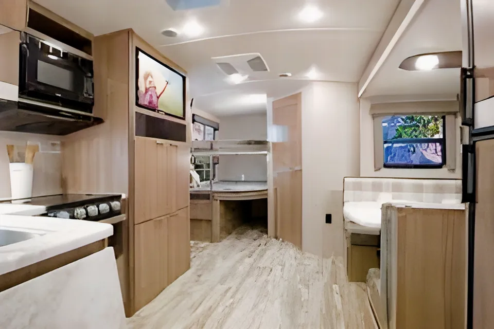 Mark's Grand design imagine 2800BH Family Friendly