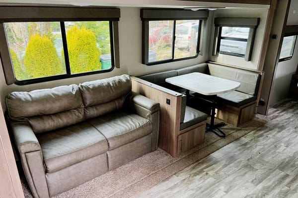 Mark's Grand design imagine 2800BH Family Friendly