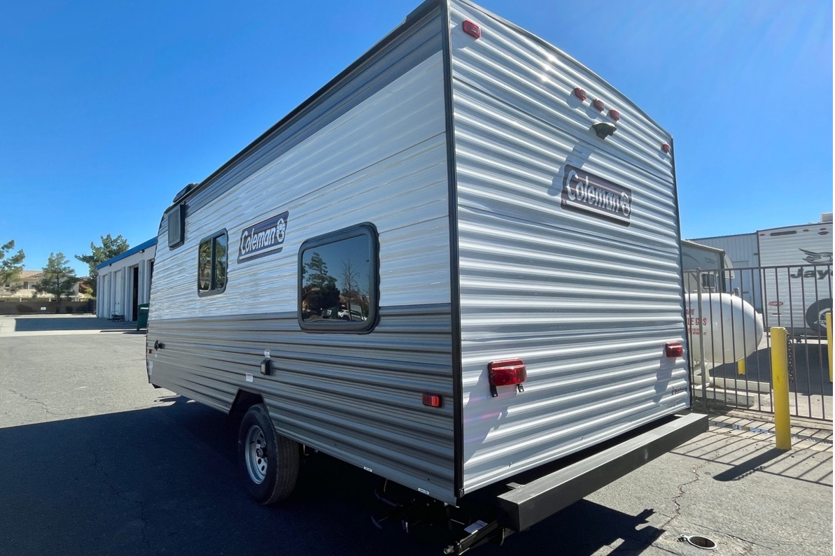 Yamil's Coleman Lantern lt Travel Trailer