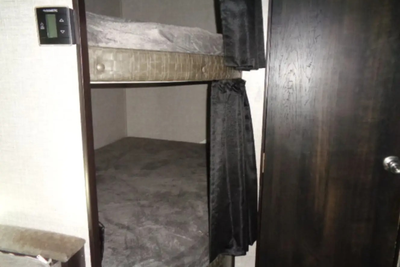 Family-Friendly 2022 Jayco Jay Flight Bunkhouse