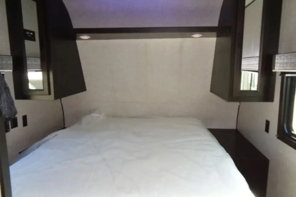 Family-Friendly 2022 Jayco Jay Flight Bunkhouse
