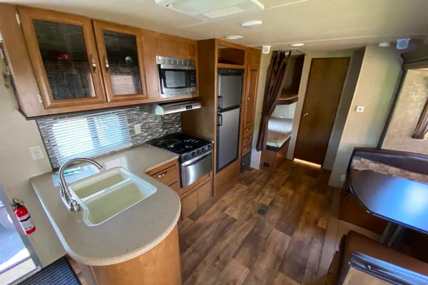 Eric's Forest River Wildwood Travel Trailer