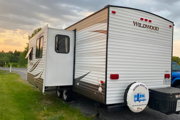 Eric's Forest River Wildwood Travel Trailer