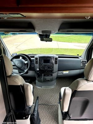 16-18mpg Fun, Premium M-BENZ Roadtrek CS Adventurous Class B