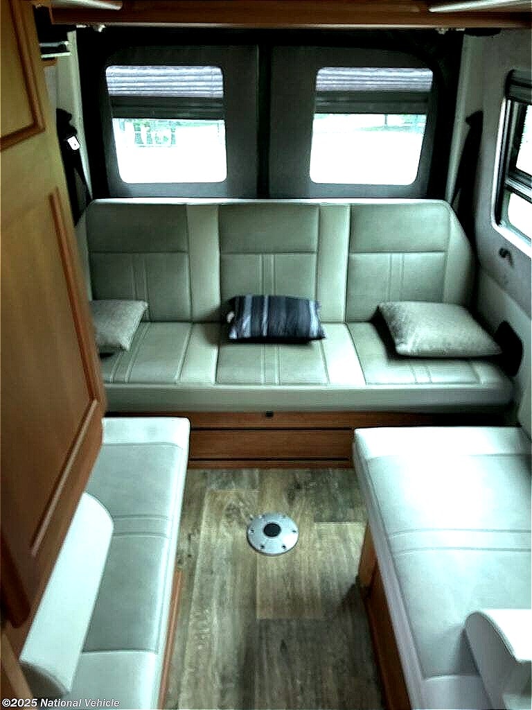 16-18mpg Fun, Premium M-BENZ Roadtrek CS Adventurous Class B