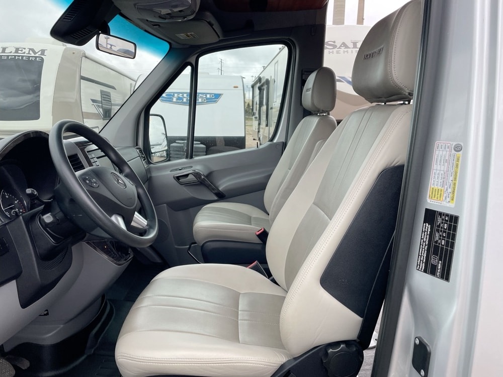 16-18mpg Fun, Premium M-BENZ Roadtrek CS Adventurous Class B
