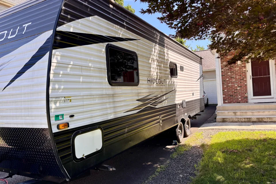 2021 Keystone Hideout 262BH Travel Trailer