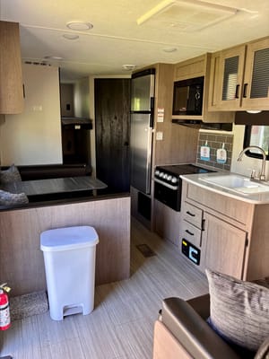2021 Keystone Hideout 262BH Travel Trailer