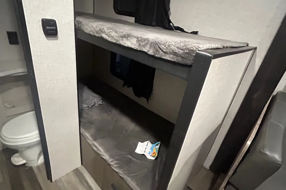 Eric's Highland Ridge RV 180 BHS Travel Trailer Travel Trailer