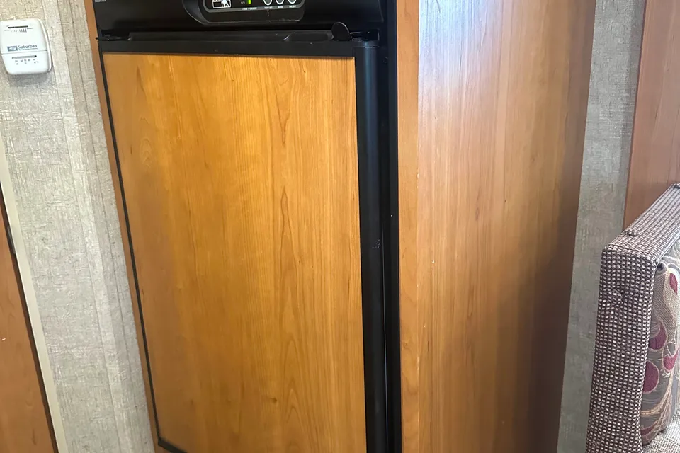 Amir’sEscape Trailer Industries E196s Travel Trailer