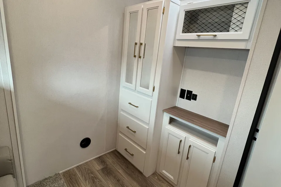 NEW & Fully Stocked Crusader! Spacious 3 Bed Bunkhouse, Sleeps 7, Family Friendly.