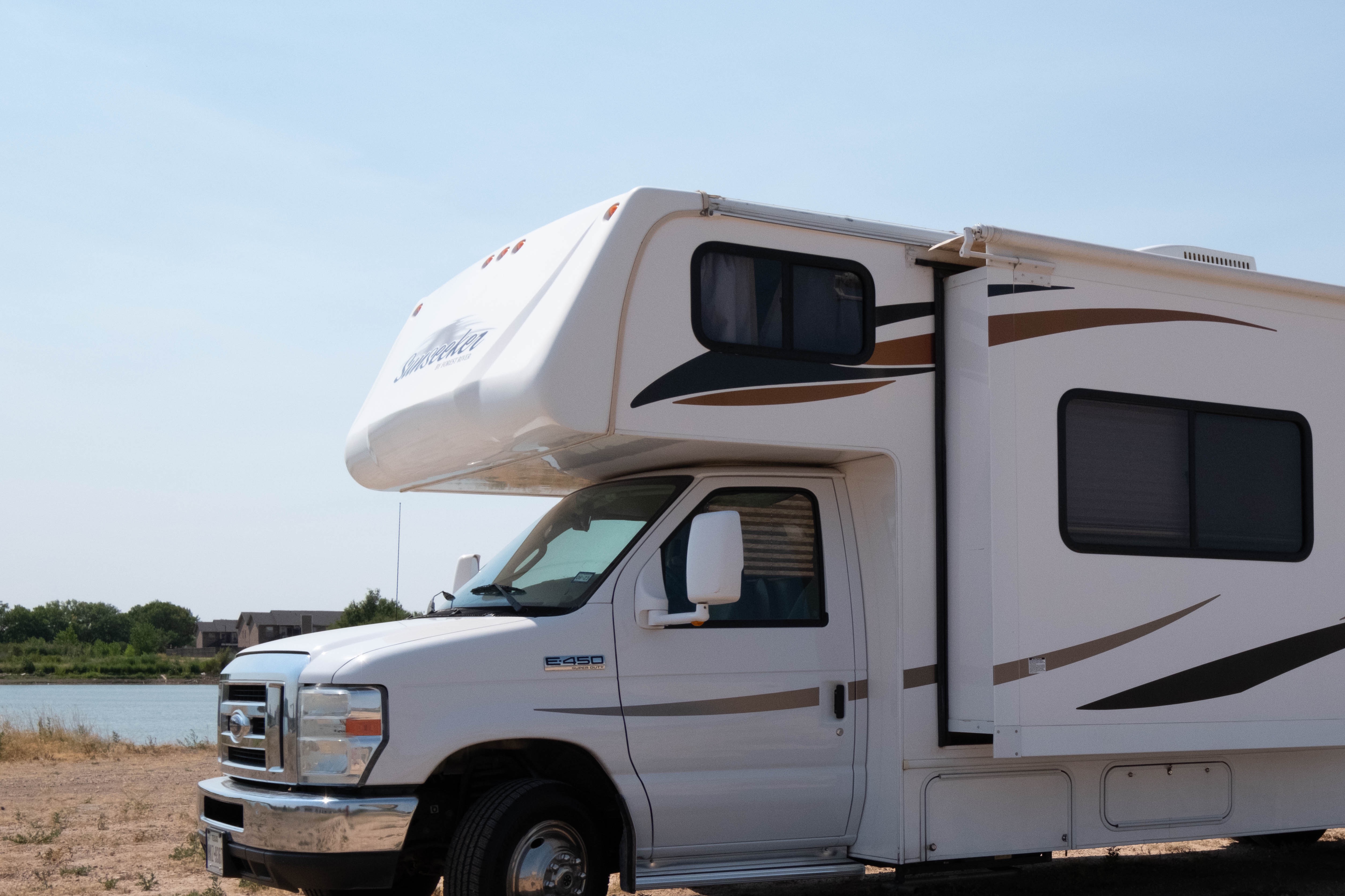 The Deca-Nomad TribeWagon: Class C RV, Sleeps 11, Climate Package