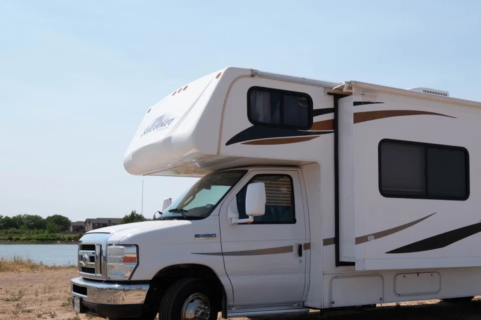 The Deca-Nomad TribeWagon: Class C RV, Sleeps 11, Climate Package